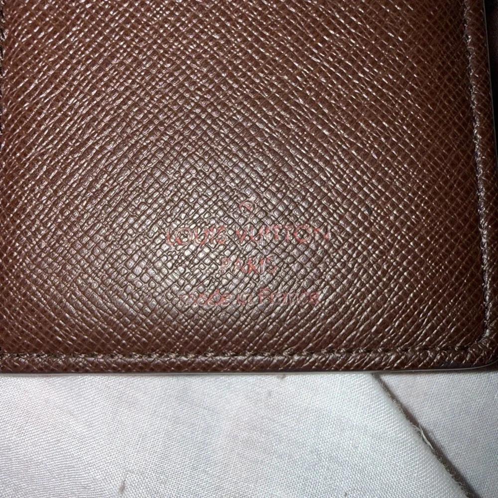Checkered Brown Wallet - Picture 4 of 4
